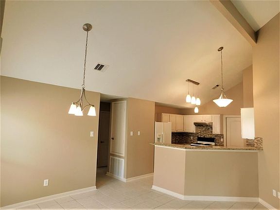 5th image of 2215 Sunswept Ct