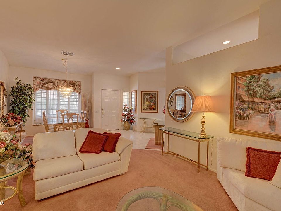 Cameron Dining living rm