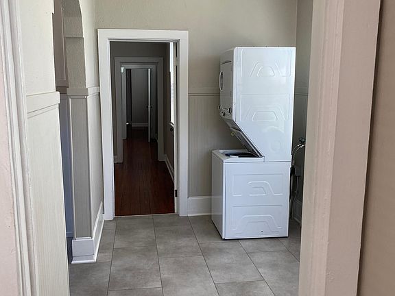 3rd image of 8531 Belfast St