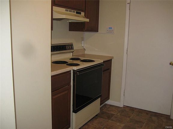 5th image of 113 Sudbury Dr