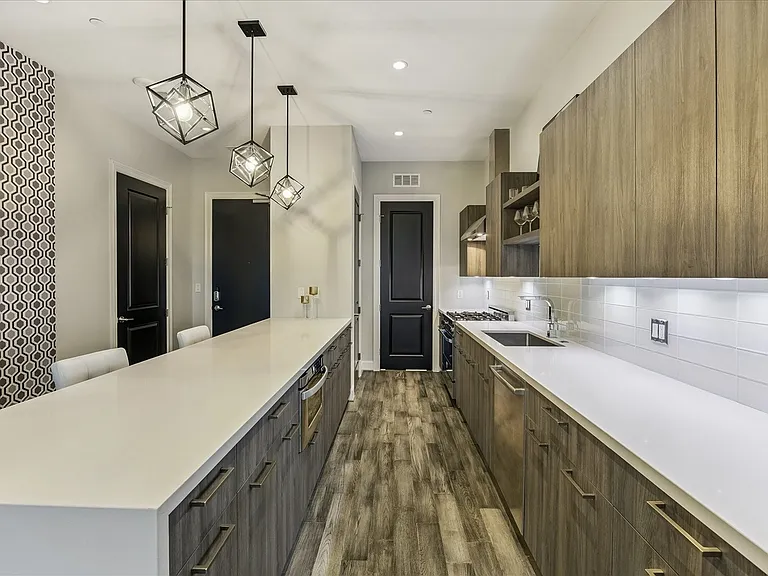 1211 Caroline St #1304 — Photo 17