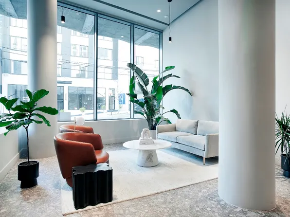 29-17 40th Avenue image 7 of 20