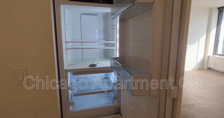 14 W Chestnut St — Photo 5