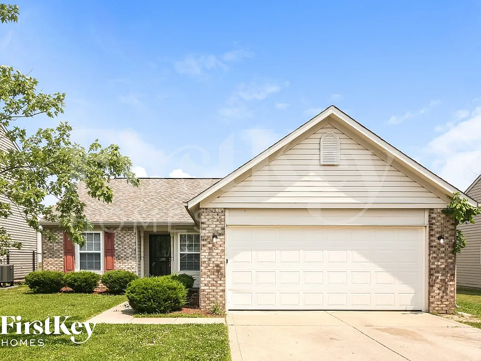2635 Lullwater Ln
