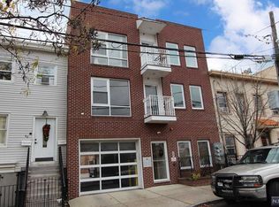 48 Union St #2, Newark, NJ 07105
