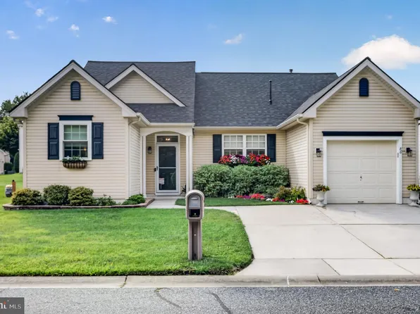 86 Morning Glory Ln, Deptford, NJ 08096