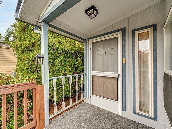 4th image of 1403 W C Ave