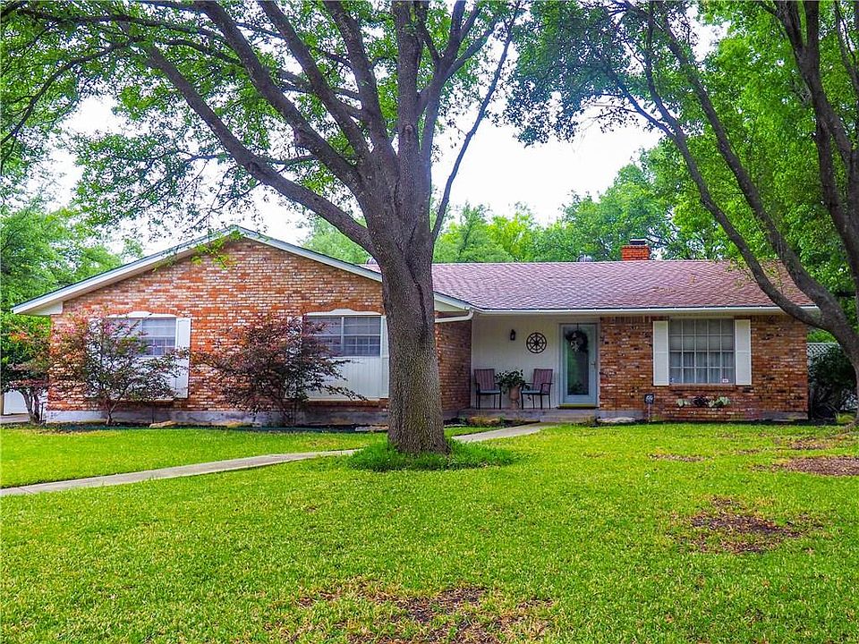 1st image of 105 Parkview Ter
