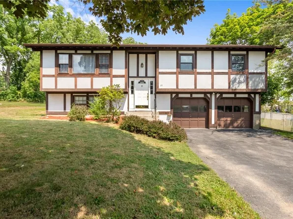 11 Ethan Circle, Monroe, NY 10950