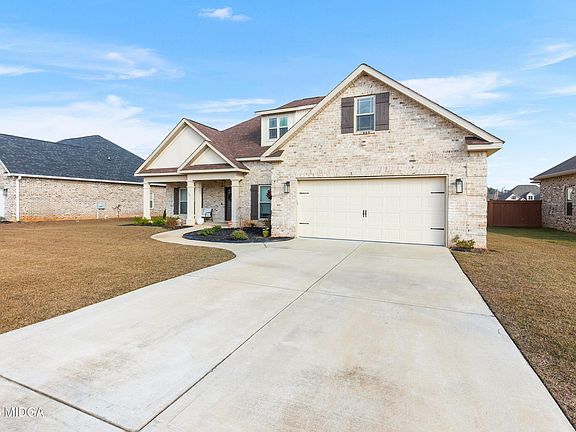 5th image of 105 Woodwinds Ct
