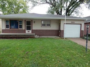 660 W Court St, Beatrice, NE 68310