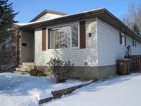 1st image of 9 Westwood Dr