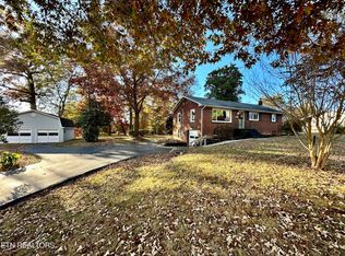 3213 Shady Oak Ln, Knoxville, TN 37931