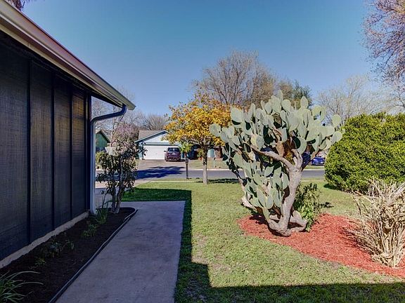 4th image of 4713 Brassiewood Dr