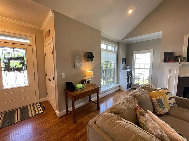 1226 Greenwich Pass — Photo 4