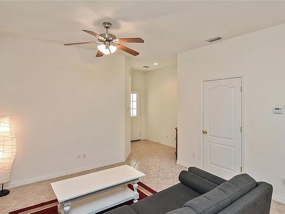 4th image of 1211 Jonah Dr