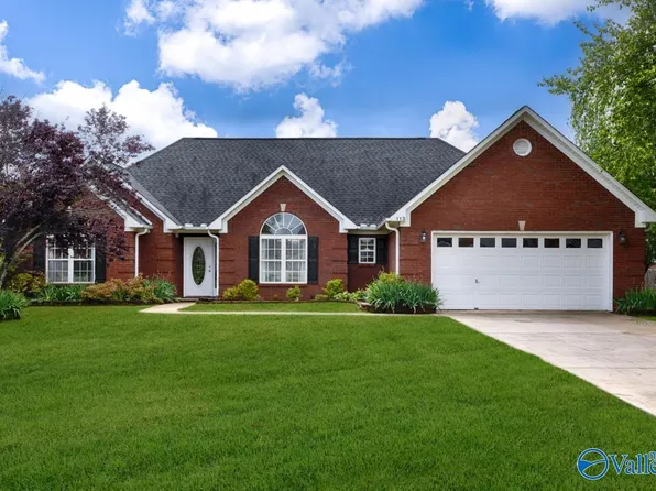113 Smokey Quartz Dr, Madison, AL 35757