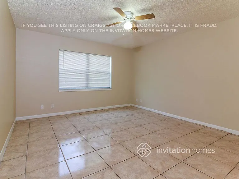 937 SE 3rd Ave — Photo 4