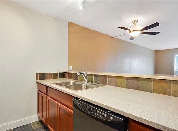 4th image of 6501 E Hill Dr #4