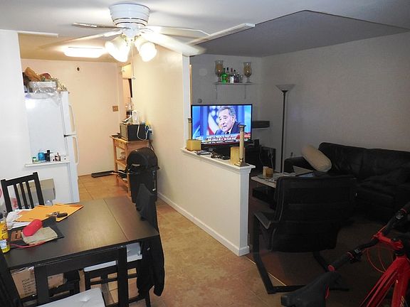 3rd image of 2025 E 68th St #1