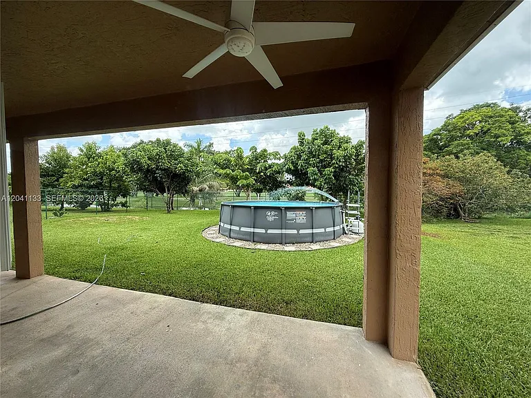 1926 SE 23rd Ct — Photo 6