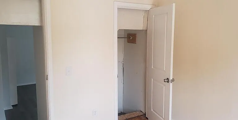 116 E Main St #2 — Photo 8