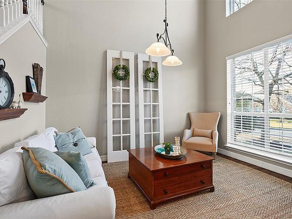 5th image of 10041 Bradford Grove Dr