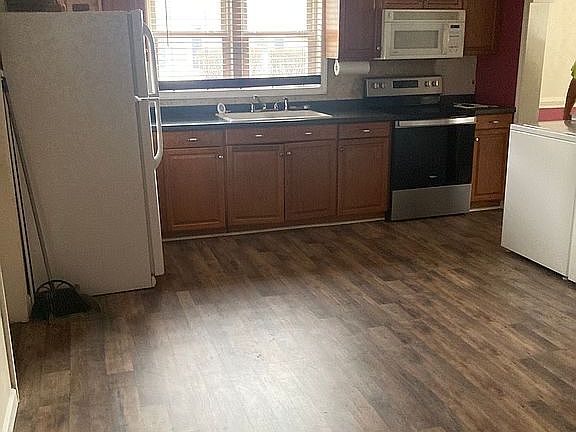 4th image of 312 Brown Bottom Ln #A