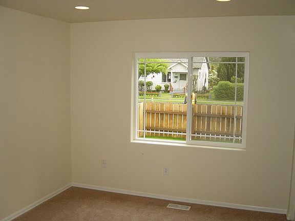 1 of 2 Lower Bedrooms