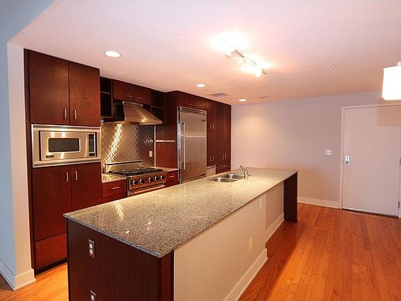 2nd image of 1208 E Kennedy Blvd Unit 827