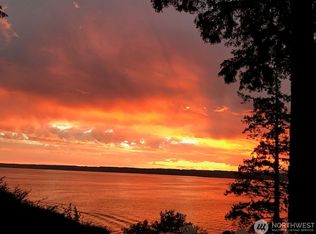 3722 Forest Beach Dr NW, Gig Harbor, WA 98335