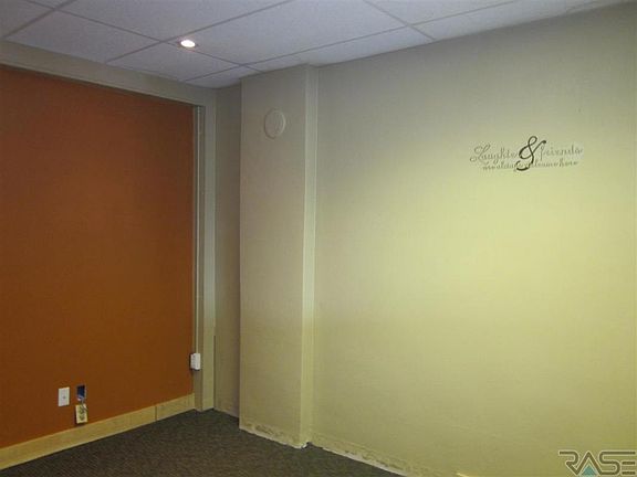 5th image of 203 S Egan Ave