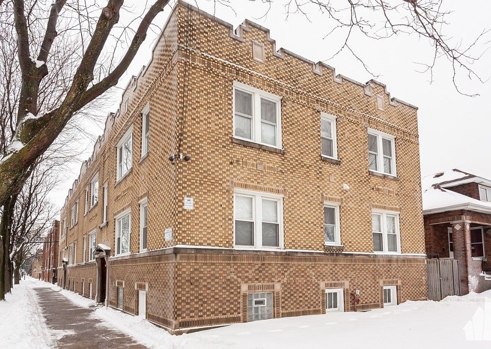 1st image of 2714 N Leclaire Ave #2