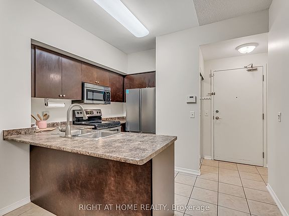 5th image of 9973 Keele St #206