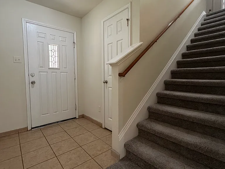 5641 Liberton Ln — Photo 4