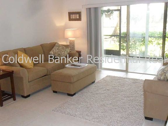 5th image of 2206 S Cypress Bend Dr APT 101