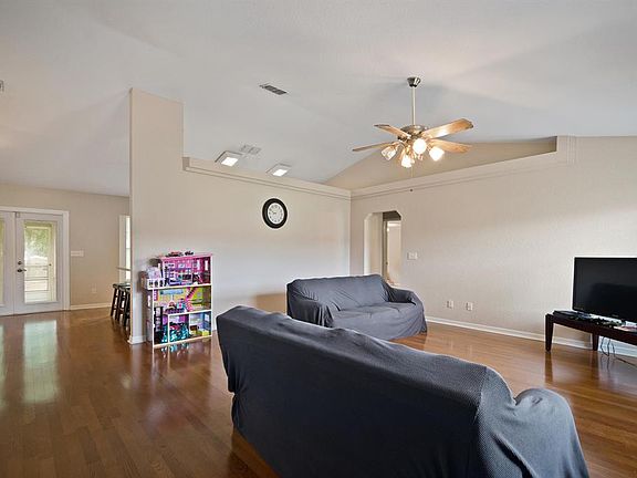 4th image of 3990 NE 14th Ct