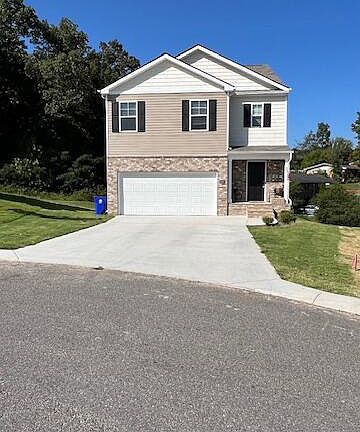 3rd image of 3305 Serenity Dr NE