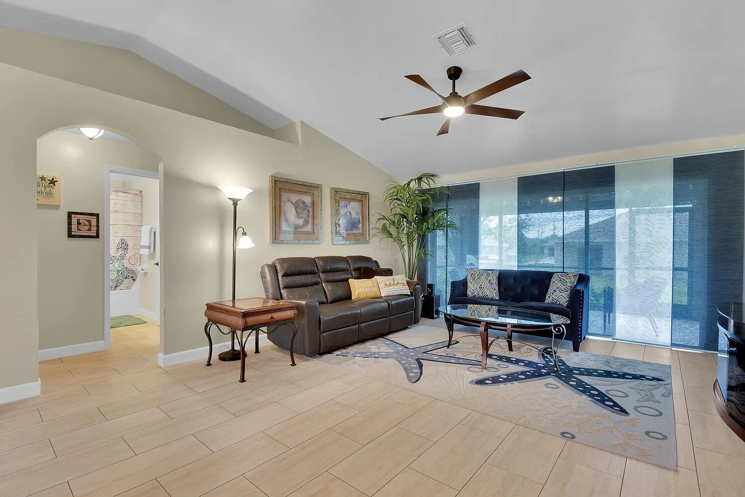 405 NW 4th St — Photo 4