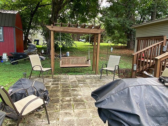 3rd image of 1430 Garland Dr