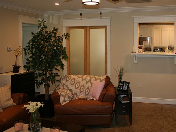 4th image of 1492 Dartmouth Dr