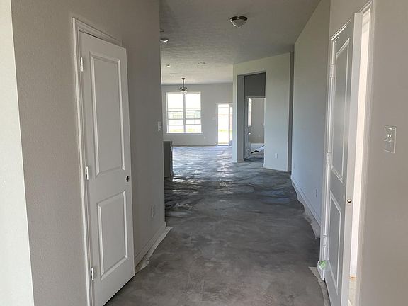 4th image of 8009 Aquamarine Ct
