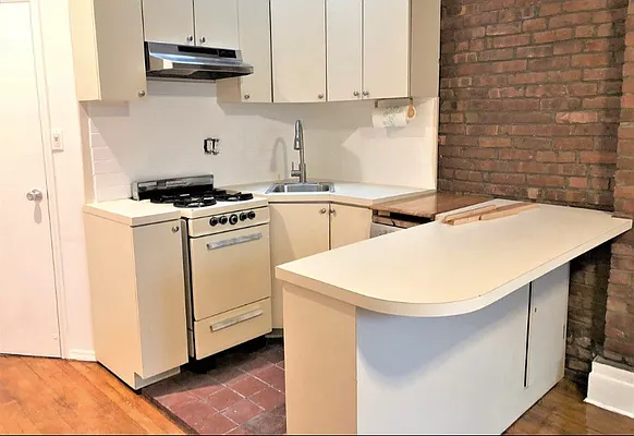 Rented by Rachel Realty | media 16