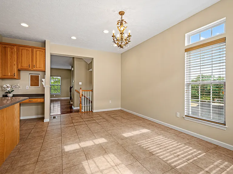 208 Village Pl — Photo 12