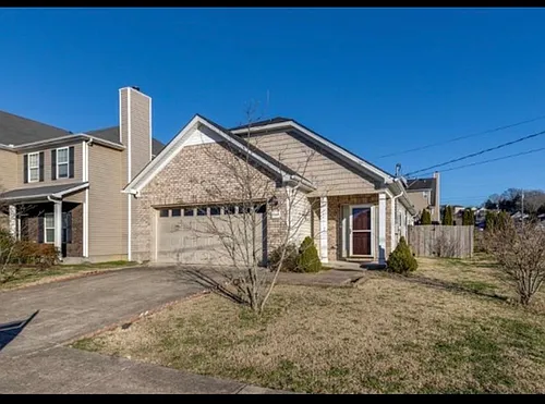 1100 Silvermoon Dr Photo 1