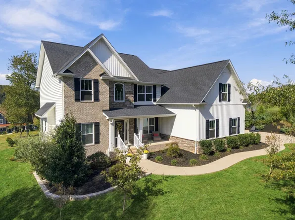104 Pineberry West Rd, Oak Ridge, TN 37830