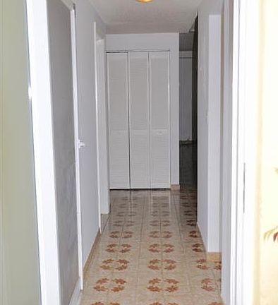 4th image of 711 Jefferson Ave APT 2