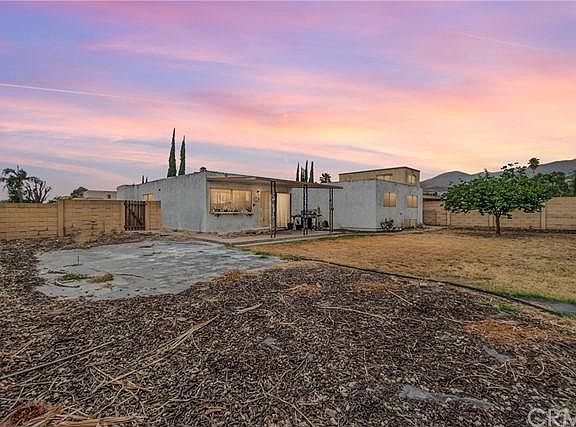 2nd image of 2883 Pinon Ct