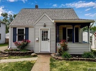 82 Elm Rd, Amherst, NY 14226