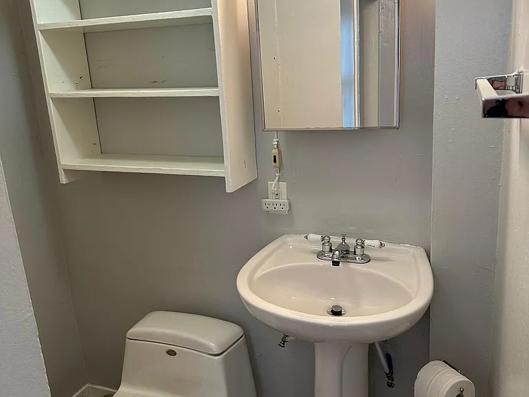 521 Pearl St — Photo 4